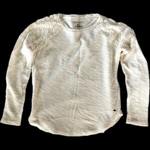 O’Neill lightweight sweater cream color size large